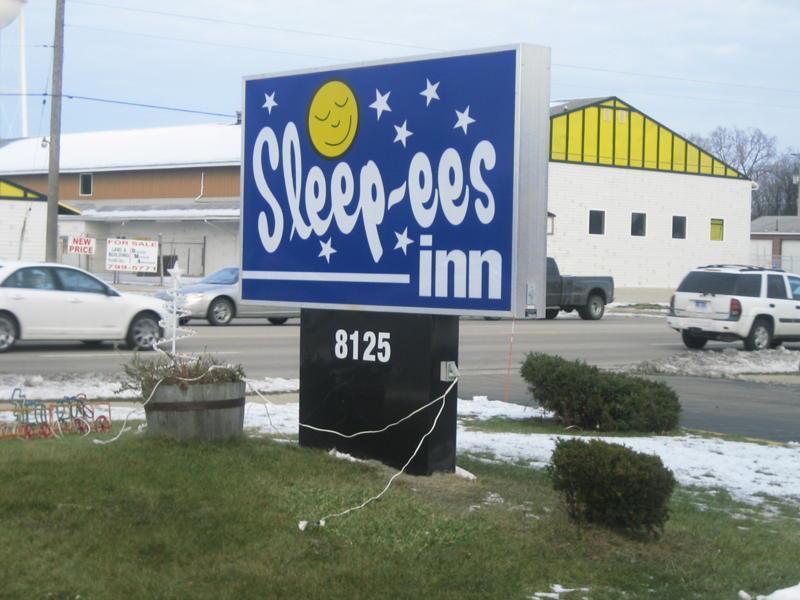 Sleep-Ees Inn, Saginaw & Frankenmuth Екстериор снимка